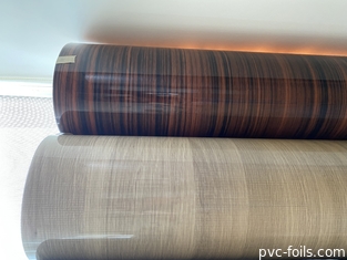 Alto film del PVC di lucentezza del grano di legno per mobilia decorativa