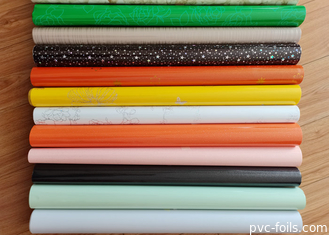 Rollo di pellicola in PVC autoadesivo per la decorazione dei mobili