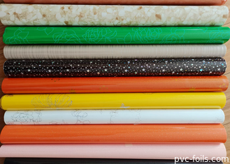Pellicola di PVC autoadesiva colorata ad alta lucentezza per la decorazione dei mobili