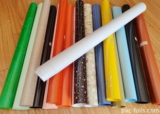 Pellicola di PVC autoadesiva colorata ad alta lucentezza per la decorazione dei mobili