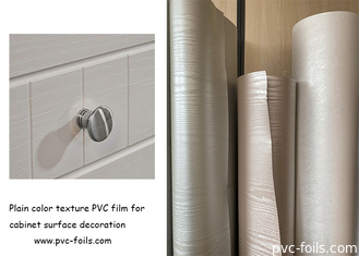 Film decorativo in PVC a colori chiari per la decorazione della superficie degli armadi