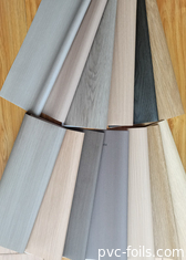 Film interno in PVC a grano di legno opaco per la decorazione delle superfici dei mobili