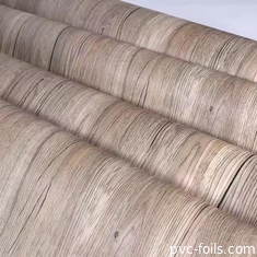 Film di laminazione per mobili in PVC a grano di legno super matt - facile da pulire e mantenere