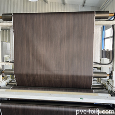 Membrana di foglio di PVC laminato a grano di legno scuro per la stampa a vuoto per porte di armadi MDF