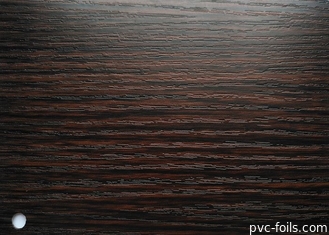 Film decorativi del PVC della noce di colore scuro di legno per superficie interna autoadesiva