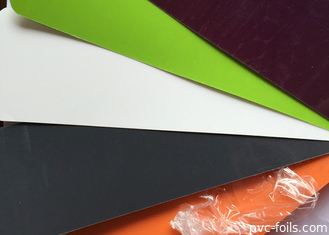 Film decorativo del PVC della membrana per lucentezza della pelle della mobilia l'alta