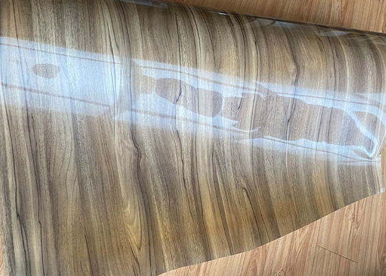 il legno decorativo spesso del film del PVC di 0.30mm effettua l'alta superficie di lucentezza