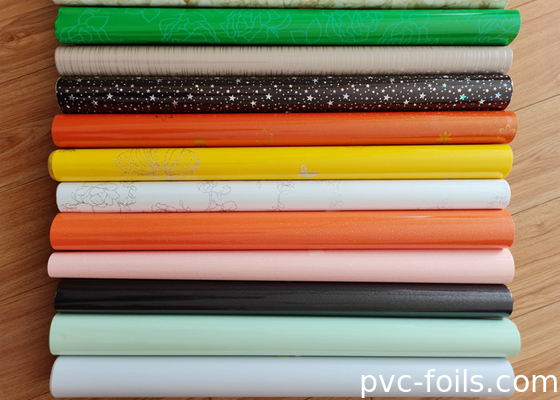 Rollo di pellicola in PVC autoadesivo per la decorazione dei mobili