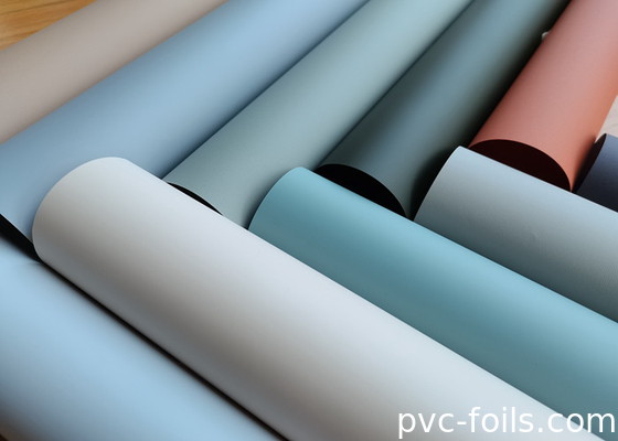 Film decorativo in PVC a colori Pantone Super Matte per porte interne